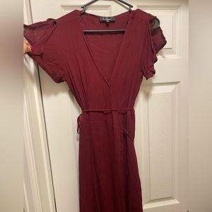 Lulus burgundy maxi dress size small